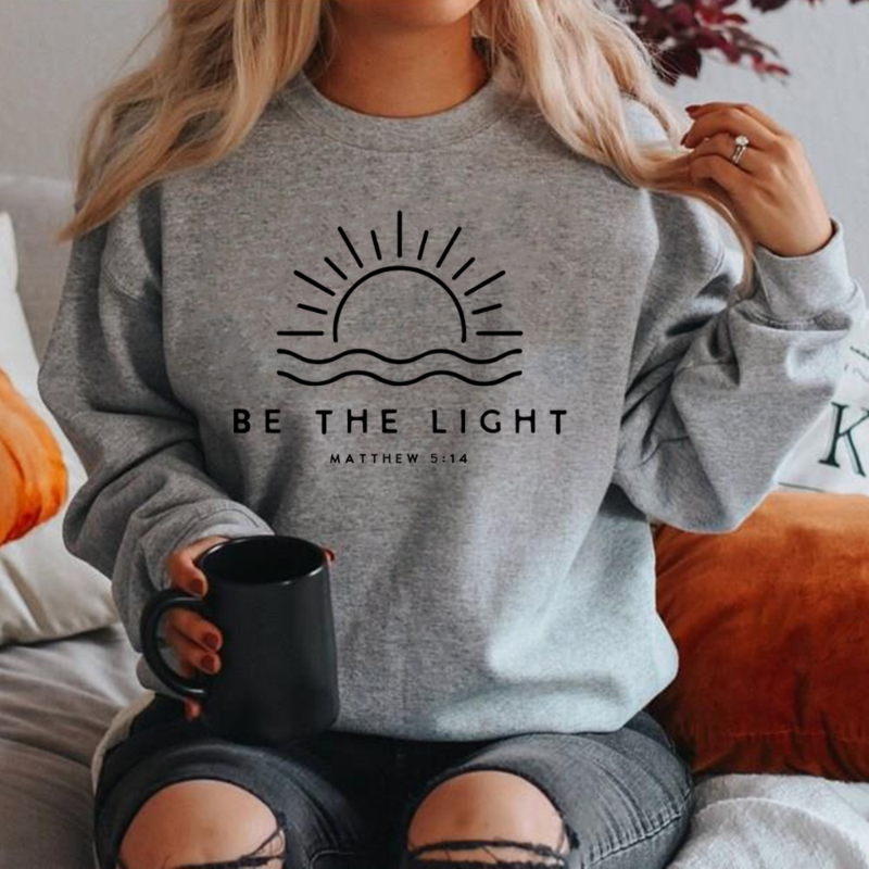Léa Blanchet | "BE THE LIGHT" STYLISH SWEATER