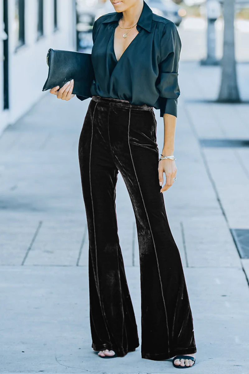 Regina - velvet bootcut trousers with high waist