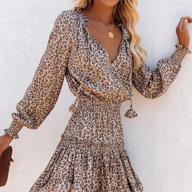 Odette | Chic dress in leopard design