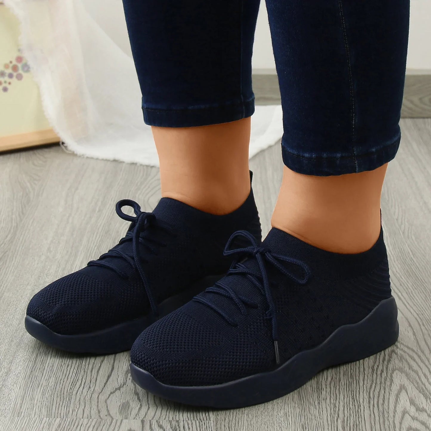 Women's Lightweight Mesh Sneakers
