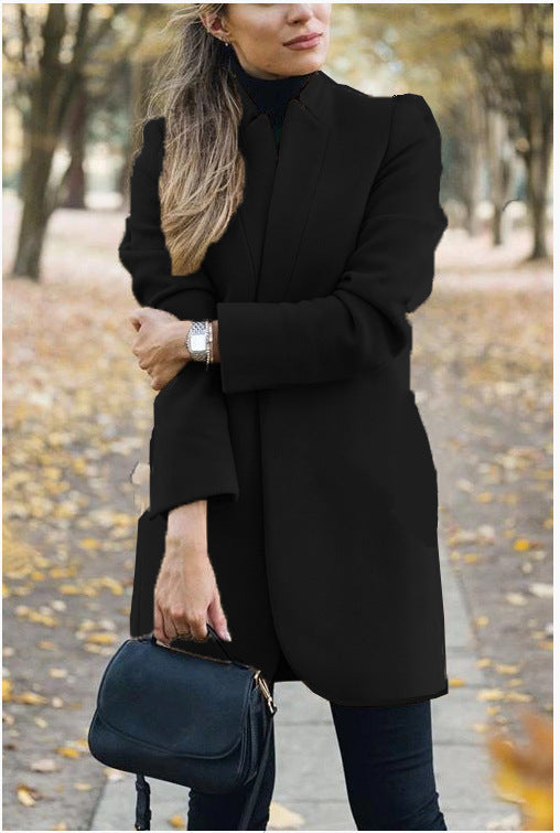 Léa Blanchet | Simple and Plain Coat