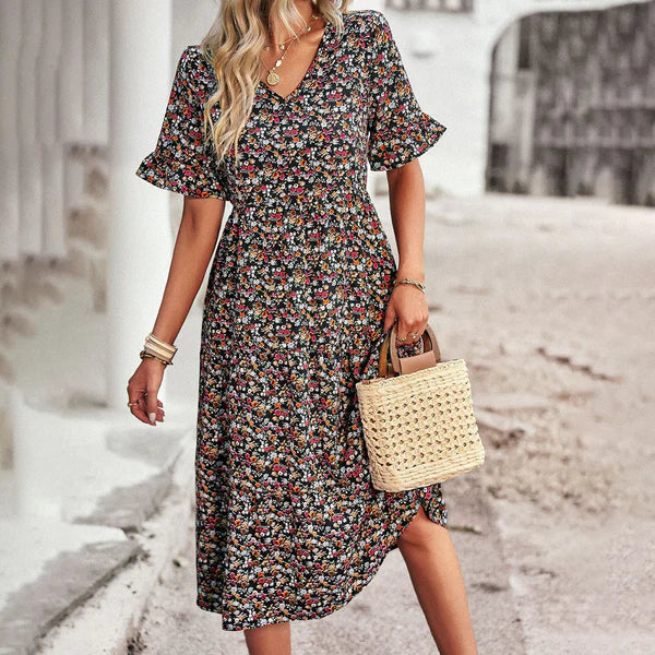 Léa Blanchet | Sexy Floral Dress