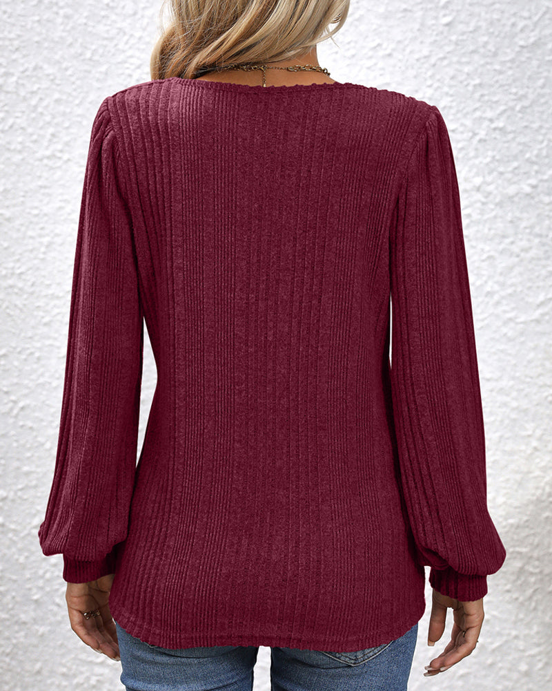 Pauline Laurent | Square neckline with puff sleeves