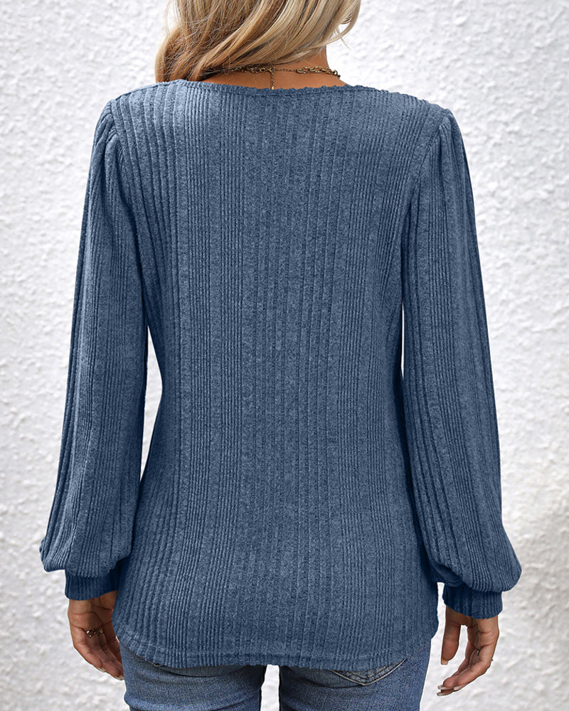 Pauline Laurent | Square neckline with puff sleeves