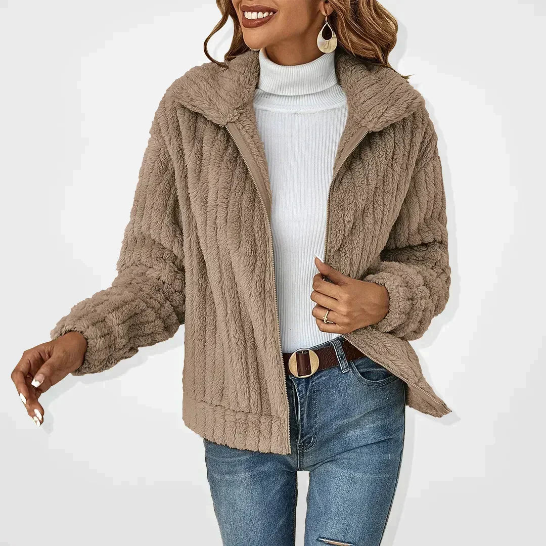 Pauline Laurent | Stylish and elegant jacket