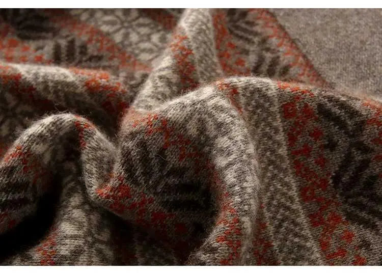 Riva Lefèvre | Elegant Sweater with Vintage Pattern