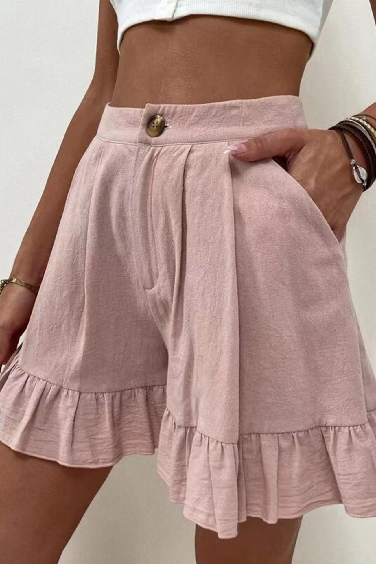 Zee - high waist ruffled shorts