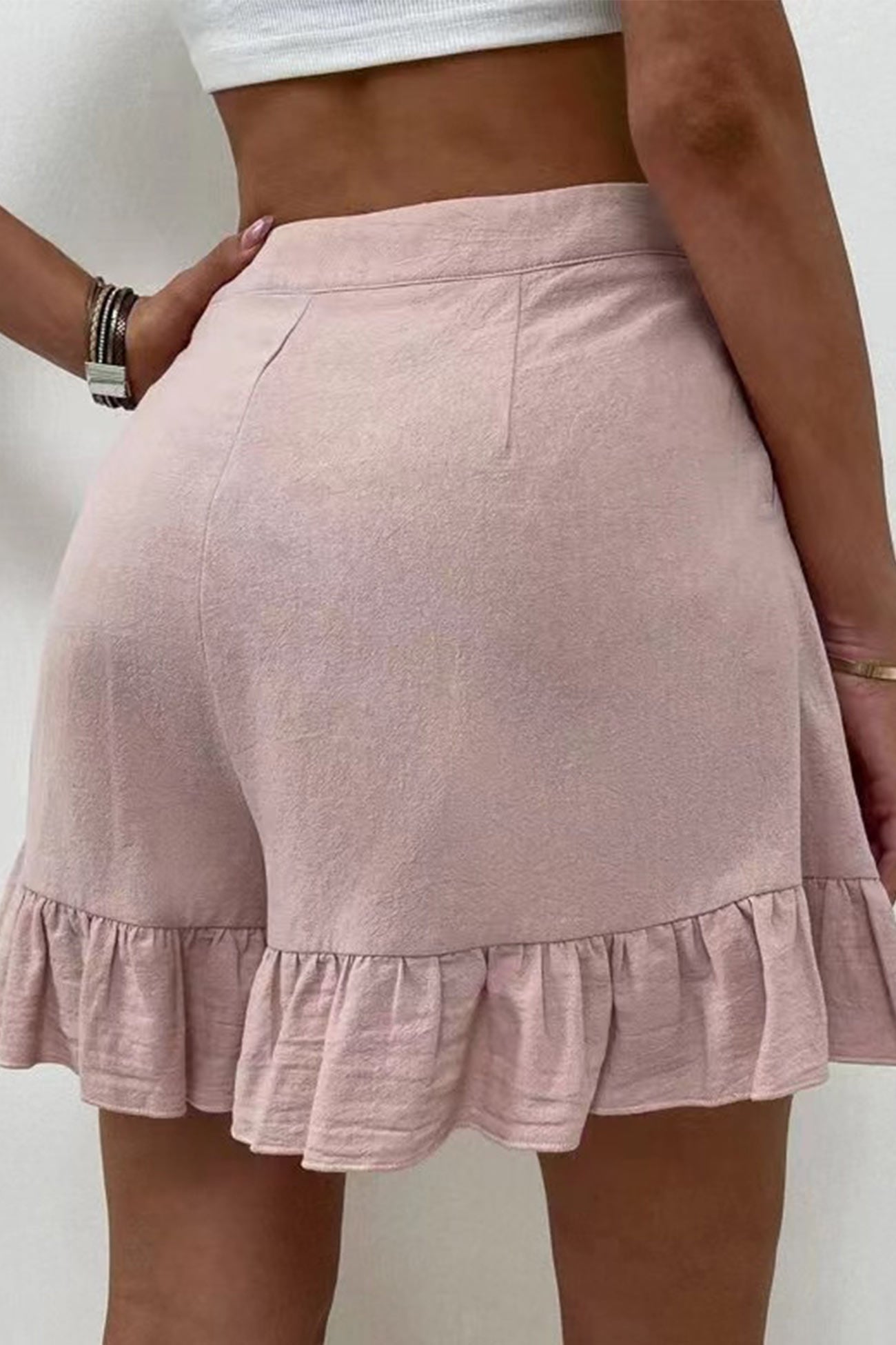 Zee - high waist ruffled shorts