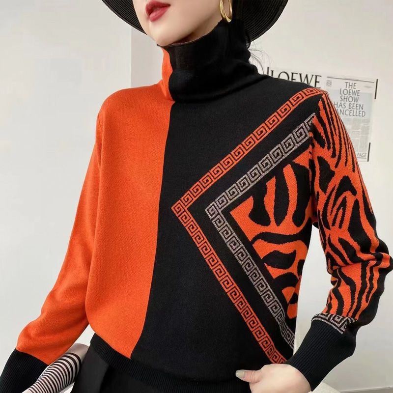 Pauline Laurent | Elegant Printed Turtle-Neck Sweater