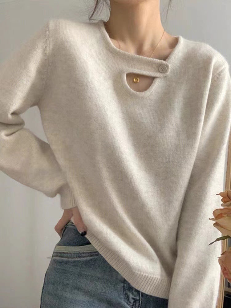 Océane Dubois | Stylish Buttoned Sweater