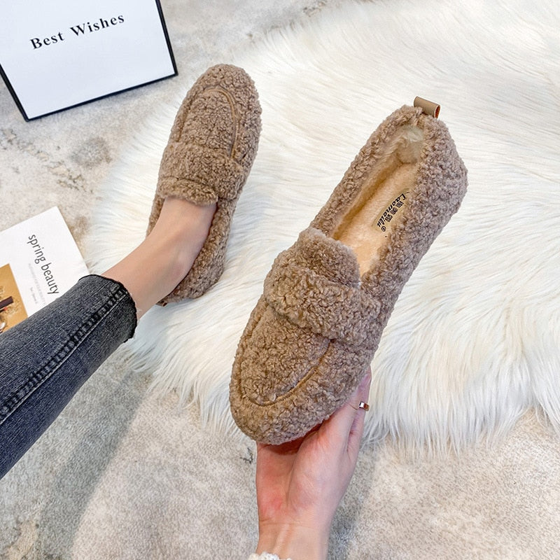 Élodie Lavin - Plush slippers with flexible soles