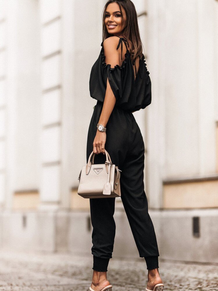 Lola – Jumpsuit with Deep V-Neck and Pockets
