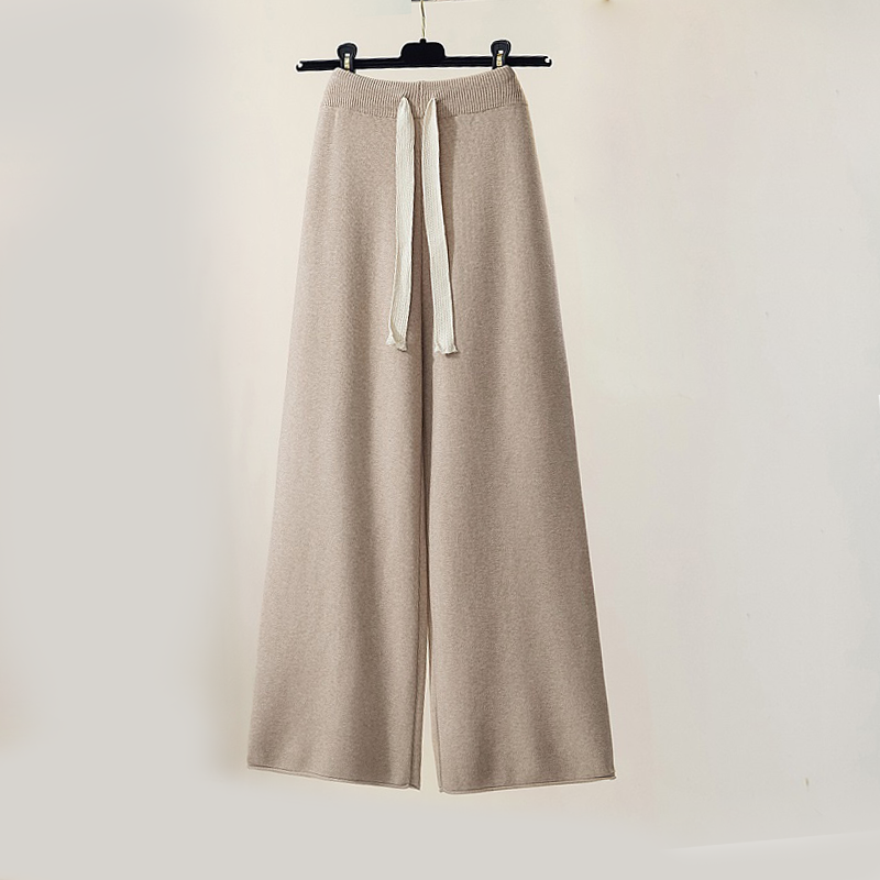 Calienne - Modern Comfortable Set