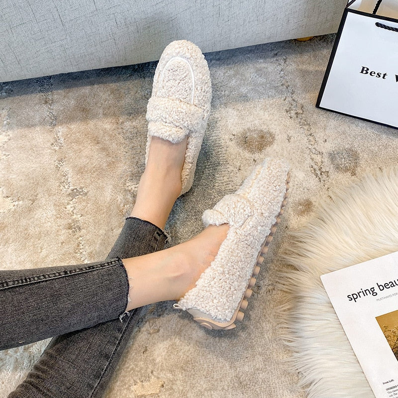 Élodie Lavin - Plush slippers with flexible soles