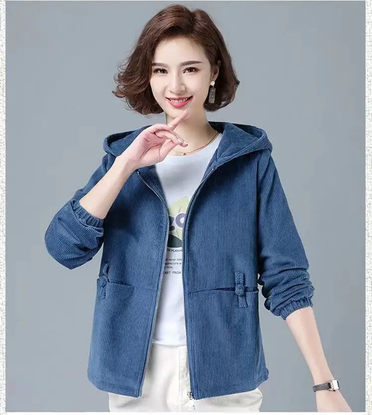 Split jacket with zip fastening for women