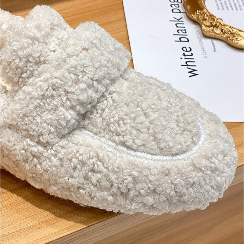 Élodie Lavin - Plush slippers with flexible soles