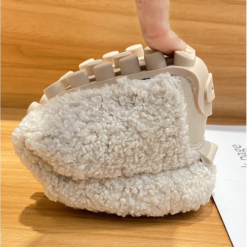 Élodie Lavin - Plush slippers with flexible soles