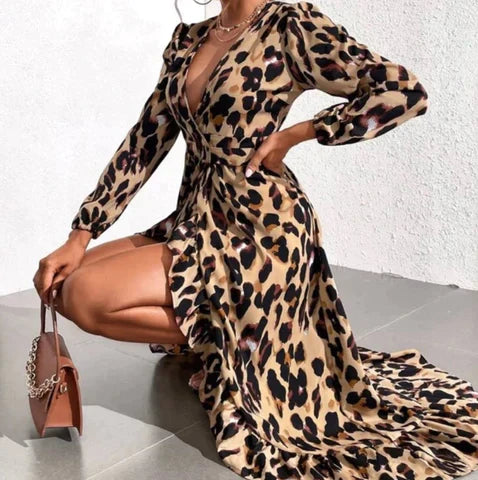 Lorisia – V-Neck Dress 2024