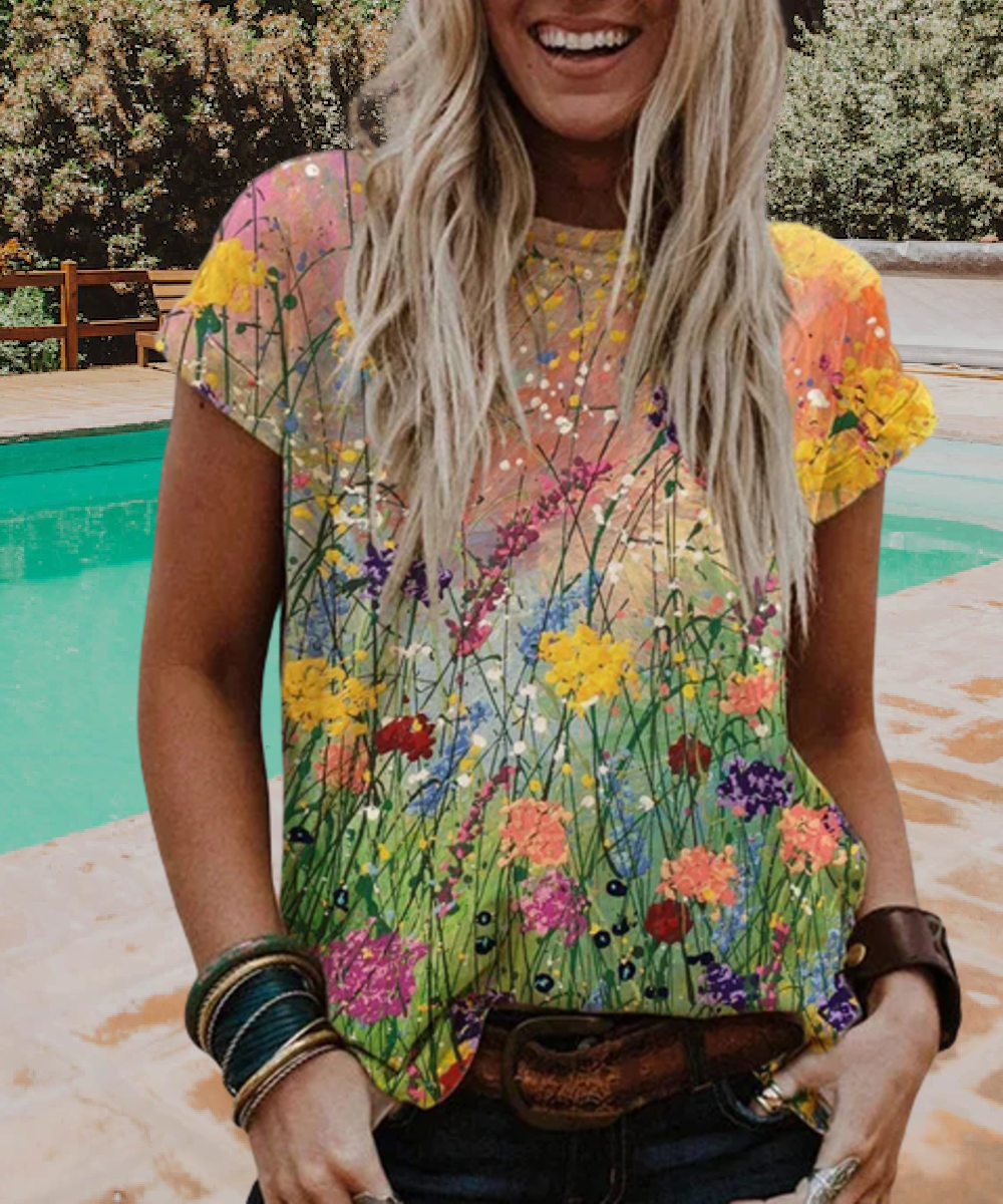 Léa Blanchet | Stylish Summer T-shirt