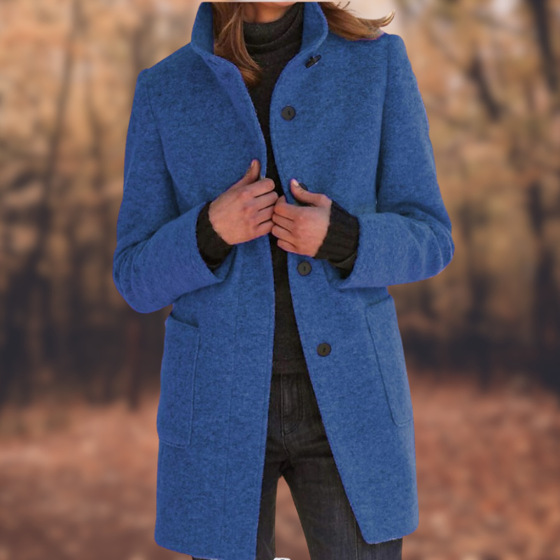 Léa Blanchet | Ladies coat with buttons