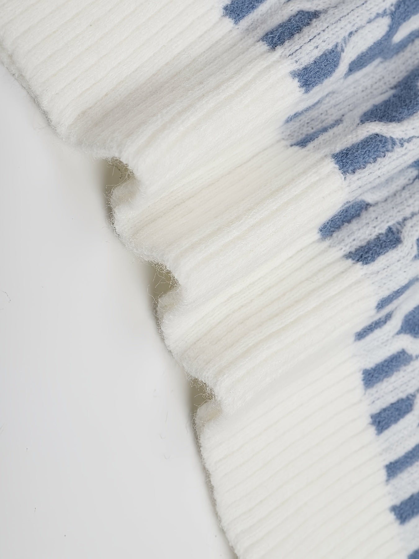 Vintage Vibe – Knit Sweater