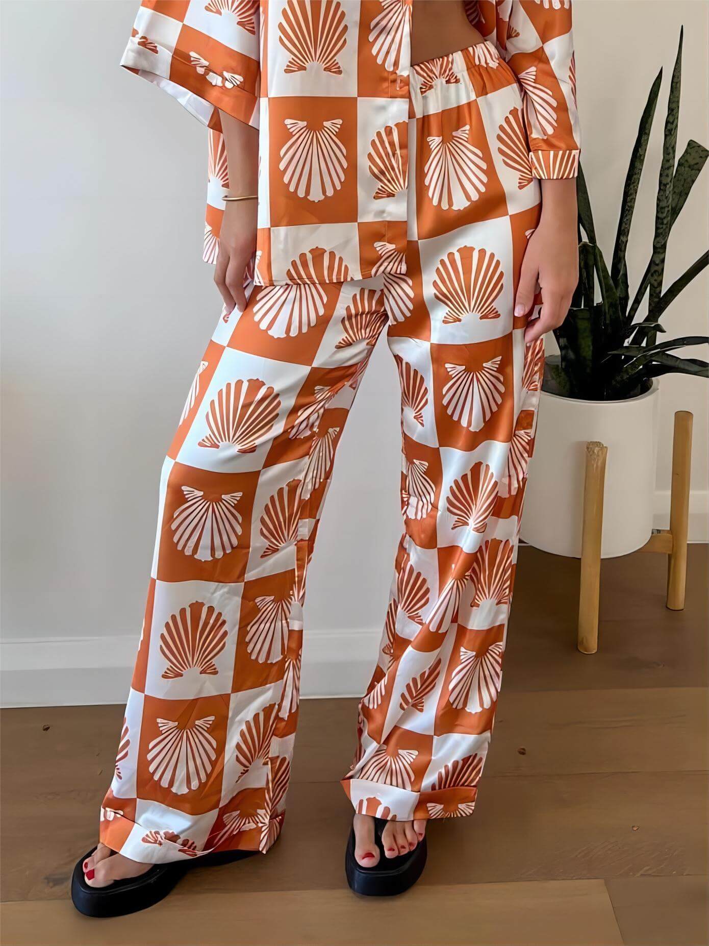 Special Satin Shell Print Wide Leg Pants