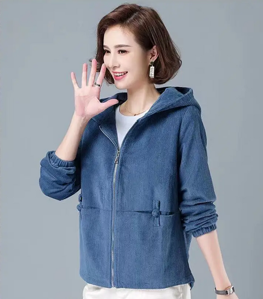 Split jacket with zip fastening for women