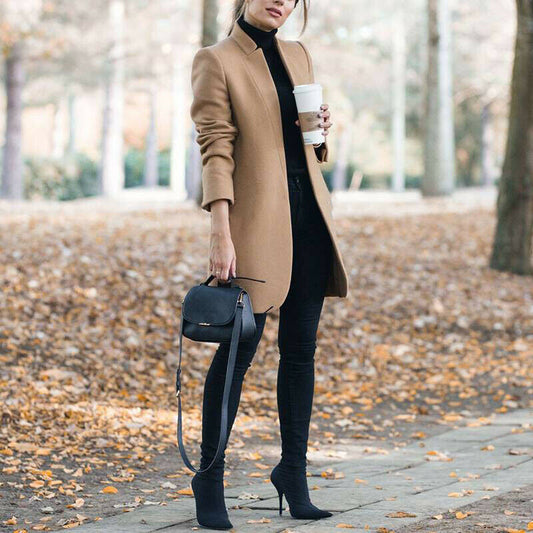 Léa Blanchet | Simple and Plain Coat
