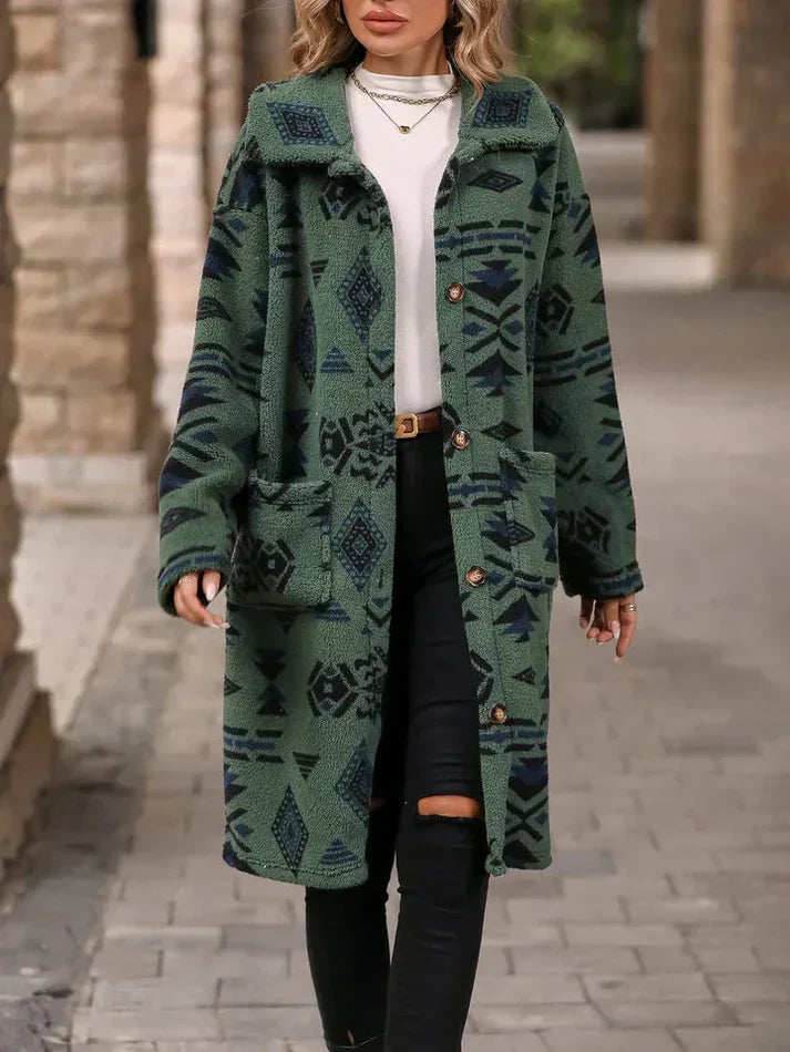 Elegant winter coat with stylish print for cold days