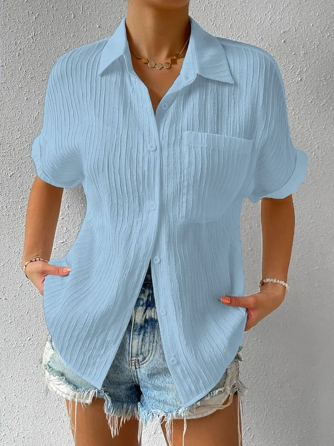 Loose-fitting, casual blouse with a button-down shirt collar