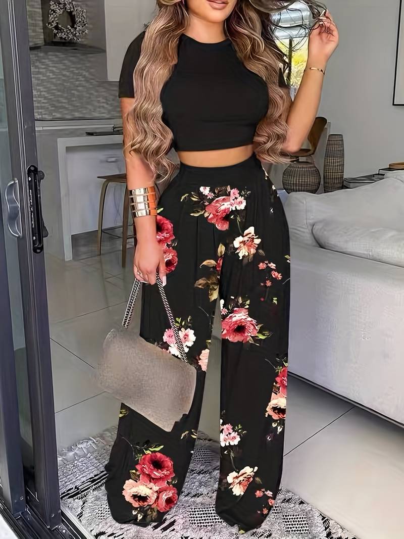 Belezza – summer set consisting of a cropped t-shirt and floral wide-leg trousers