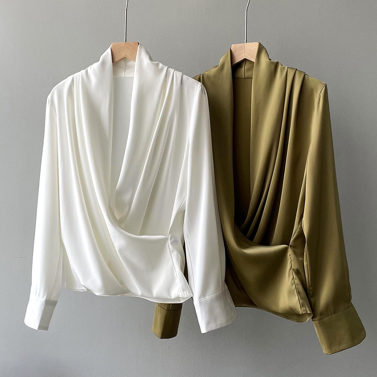 Jolijn | Elegant Satin Blouse