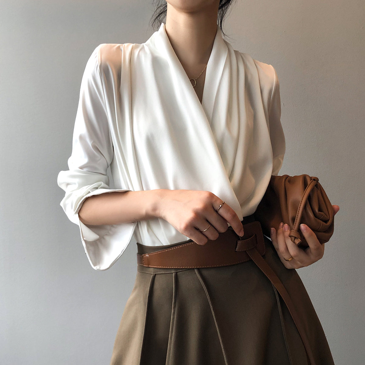 Jolijn | Elegant Satin Blouse