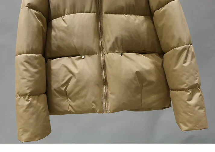 Warm - women's winter coat 2024: elegant puffer coat trend